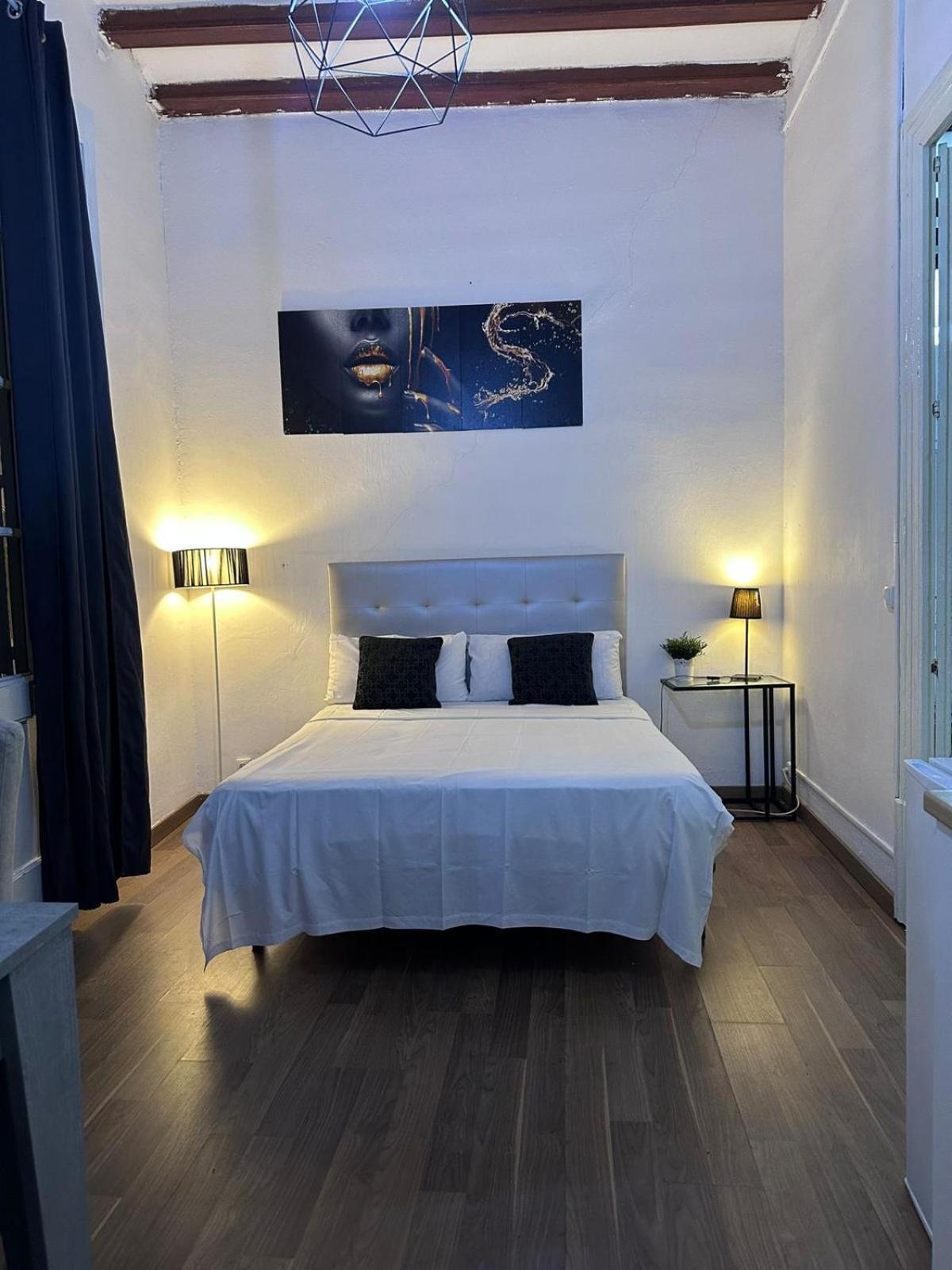 Central Cozy Suite Barcelona Bagian luar foto